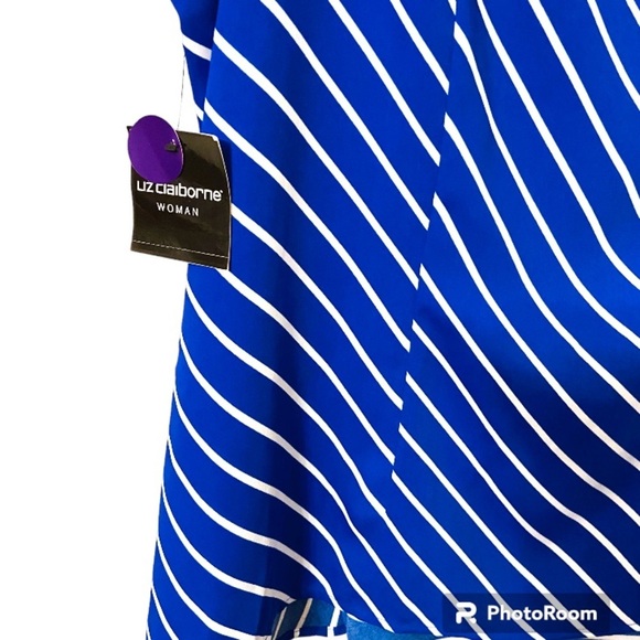Liz Claiborne New Plus Size 2x Bold Print Blue & White Strips Sleeveless Blouse - Picture 4 of 7